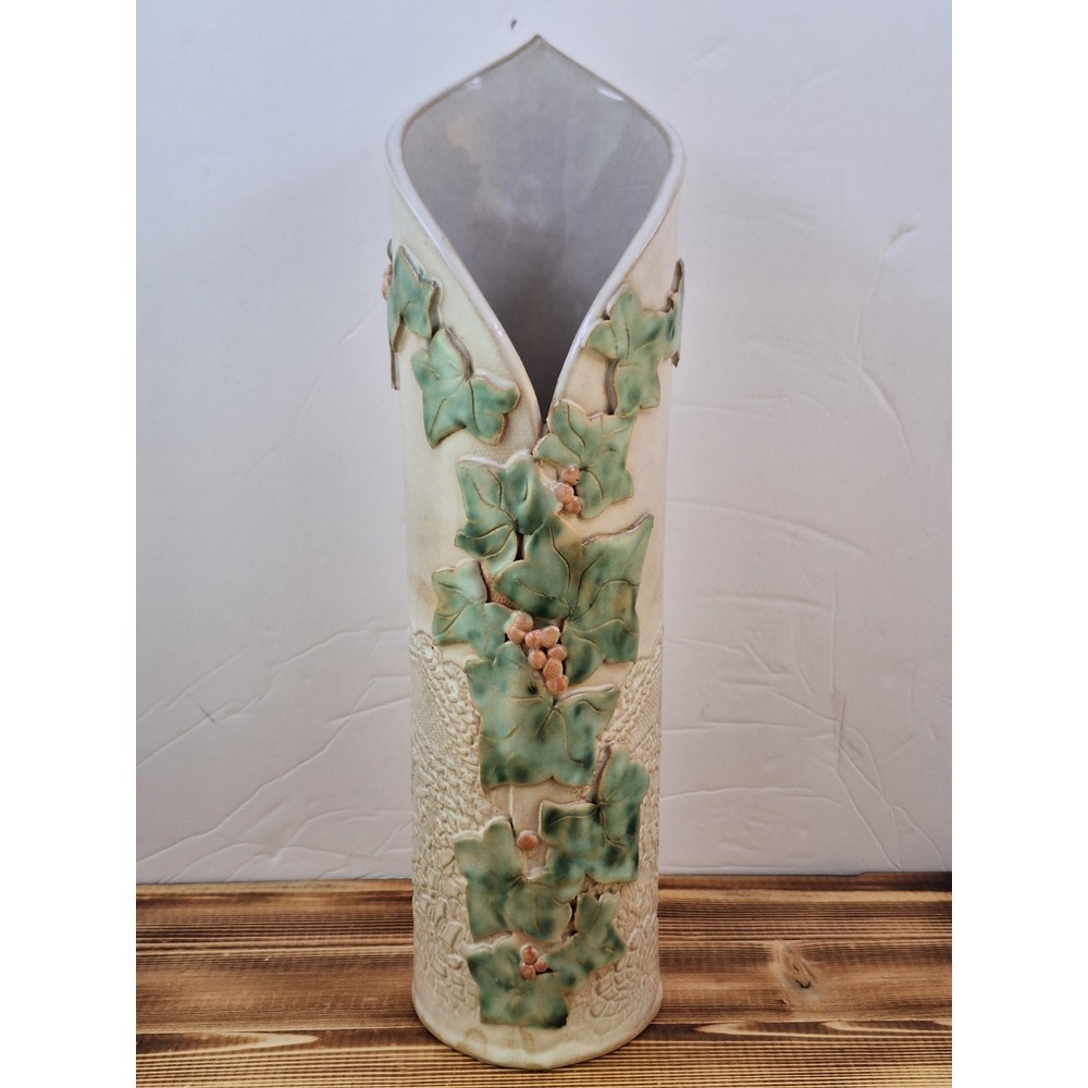 VTG Majolica Pottery Tulip Vase Grapes Grape Leaves 13" x 3.5" Signed Carli - Picture 2 of 10